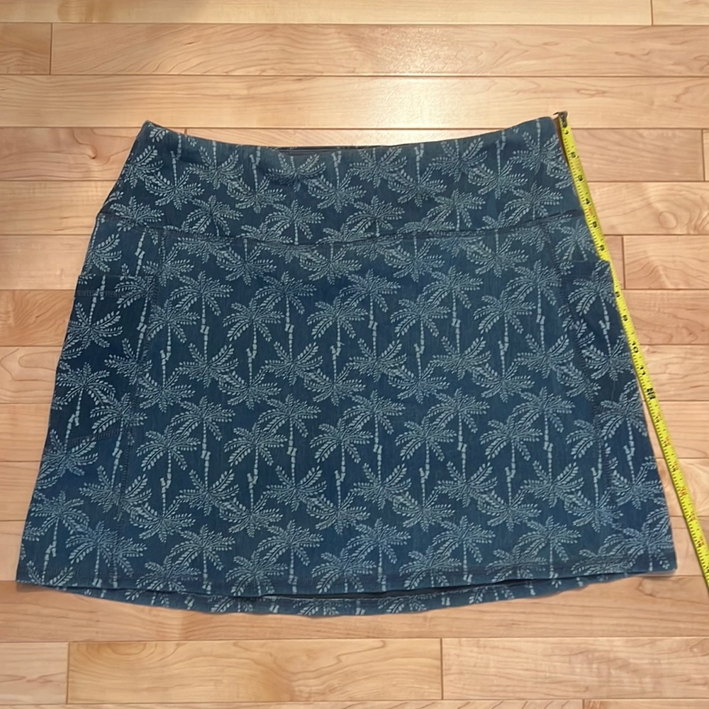 Skirt with built-in shorts